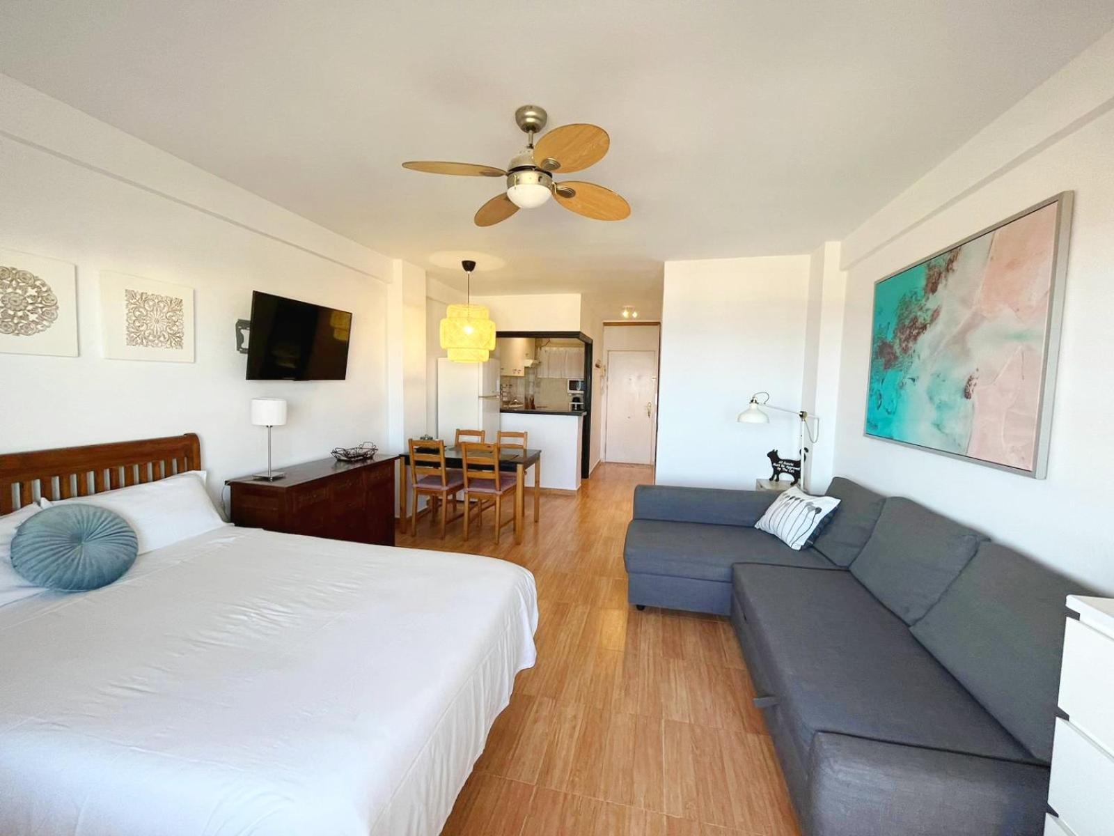 Club Bellavista - Apartamento Con Vistas Al Mar Торемолинос Екстериор снимка